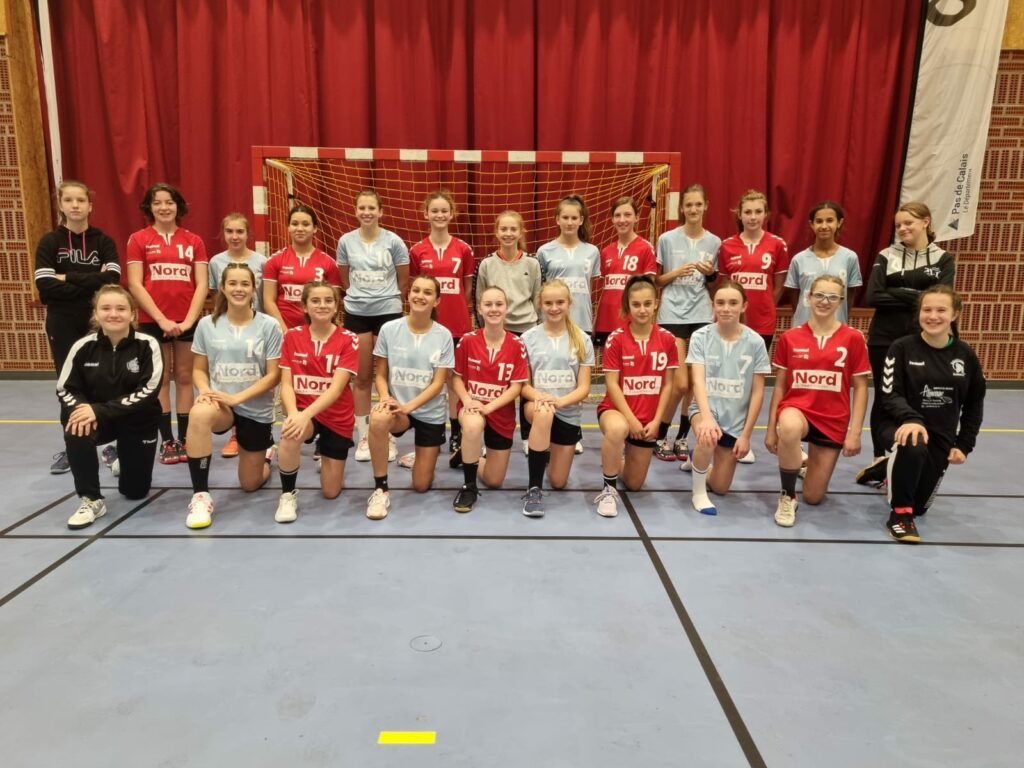 Filles - 15 ans au stage handball de la toussaint